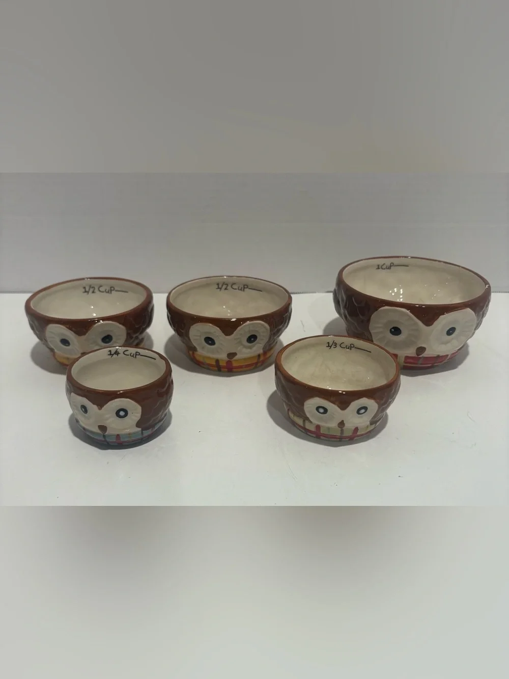 Pier 1 Owl Ceramic Measuring Set in Brown and Cream with Red Accent